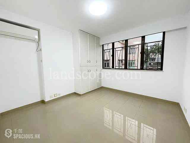 Yau Yat Chuen - Fortune House 06