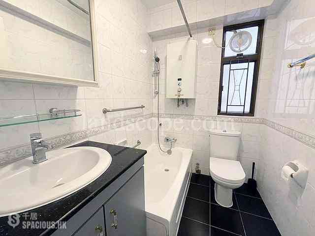 Yau Yat Chuen - Fortune House 07