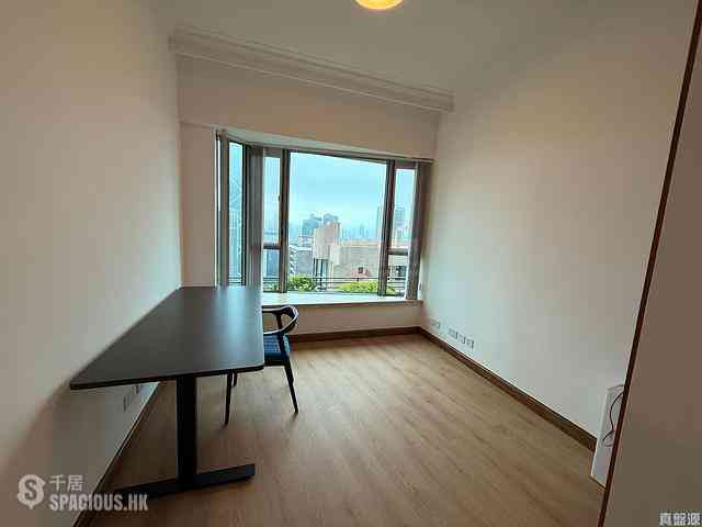Mid Levels Central - Regence Royale Tower 1 06