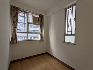 North Point - Fung Cheong Building 08
