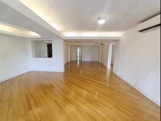 Mid Levels Central - Pine Court Block A-F 03