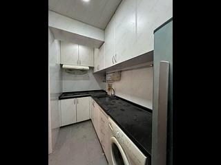 Sai Ying Pun - Sun Luen Building 07