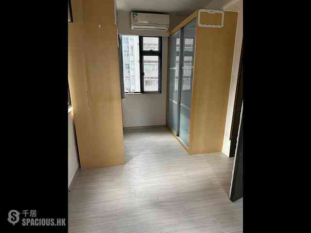 North Point - Fung Cheong Building 07