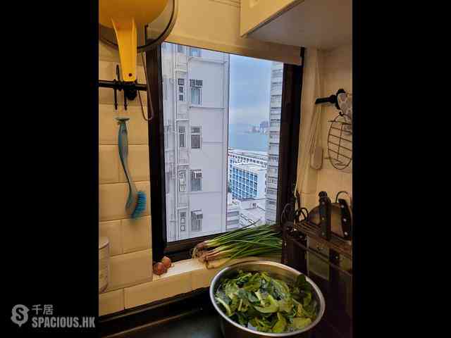 North Point - Fung Cheong Building 10