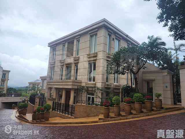 The Peak - 28, Gough Hill Road 01