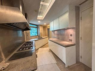 Mid Levels Central - Regence Royale Tower 1 03