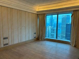 Mid Levels Central - Regence Royale Tower 1 08