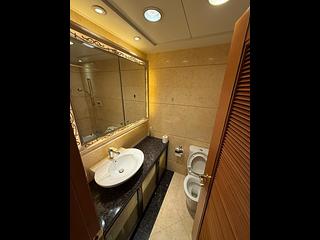 West Kowloon - The Arch Moon Tower (Block 2A) 09