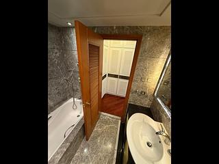 West Kowloon - The Arch Moon Tower (Block 2A) 14