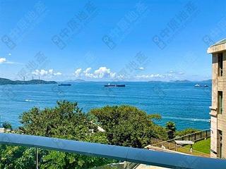 Pok Fu Lam - Villas Sorrento 06