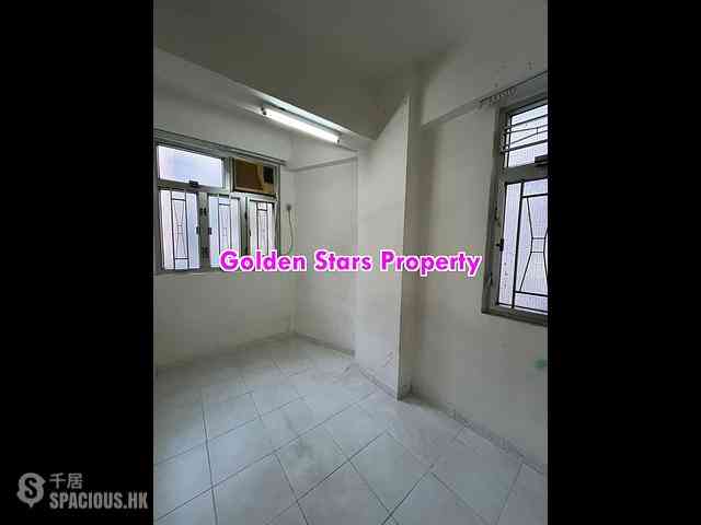 Sai Ying Pun - Tat Hing Building 04