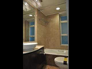 Lohas Park - Lohas Park Phase 2B Le Prime Block 6 04