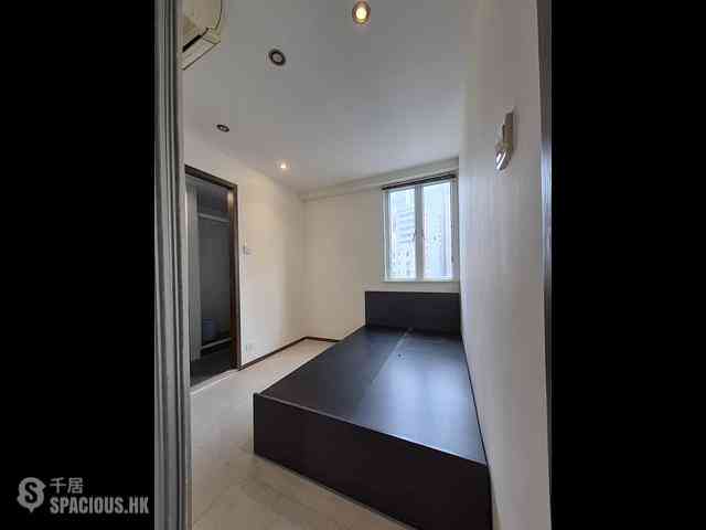 Wan Chai - Siu Fung Building 01