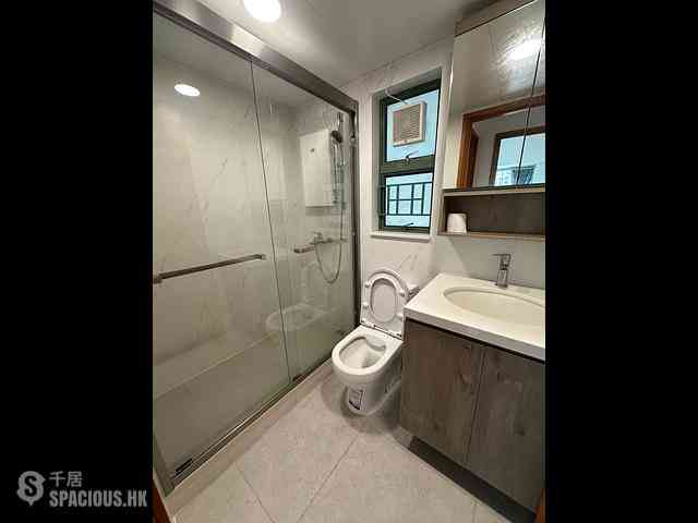 Tai Kok Tsui - Park Avenue Phase 1 Block 9 07