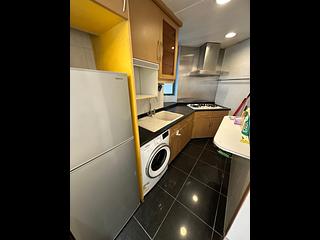 Tai Kok Tsui - Park Avenue Phase 1 Block 6 08