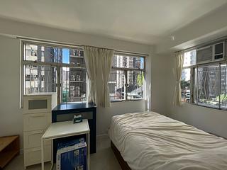 Sai Ying Pun - Wing Cheung Building 05