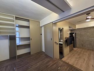 Kennedy Town - Luen Gay Apartments 03