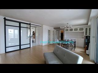 Pok Fu Lam - Baguio Villa Block 38 02