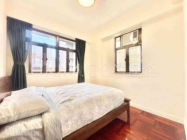 Sai Ying Pun - True Light Building 04