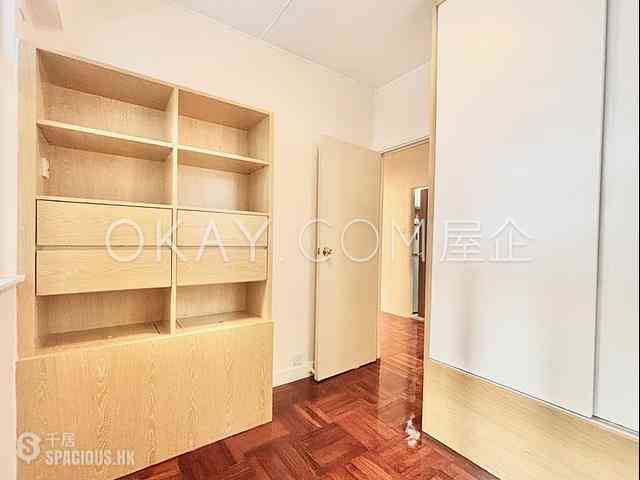 Sai Ying Pun - True Light Building 07