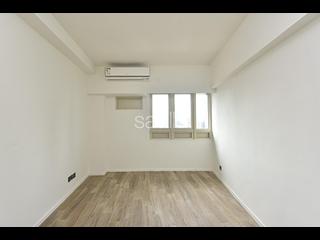 Mid Levels Central - St. Joan Court 02