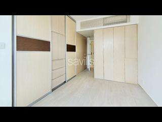 Mid Levels West - 80 Robinson Road 05