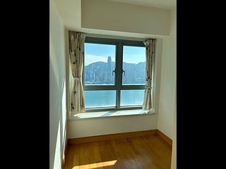 West Kowloon - The Waterfront Phase 1 Block 1 09