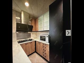 West Kowloon - Sorrento Phase 2 Block 2 03