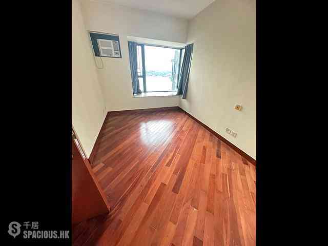 Tai Kok Tsui - The Long Beach Tower 6 03
