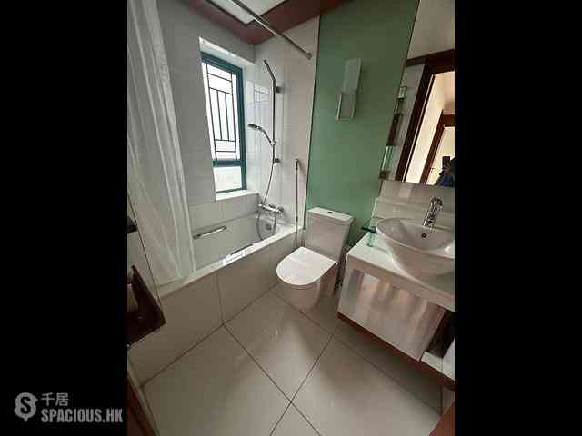 Tai Kok Tsui - The Long Beach Tower 6 07