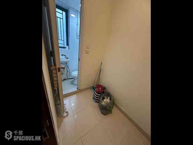 Tai Kok Tsui - The Long Beach Tower 6 09