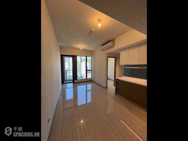 Wong Chuk Hang - The Southside Phase 1 Southland Tower 1B 01