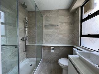 Mid Levels Central - Robinson Heights Block 1 02