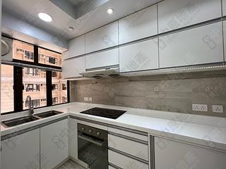 Mid Levels Central - Robinson Heights Block 1 12