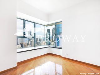 Mid Levels West - 80 Robinson Road 07