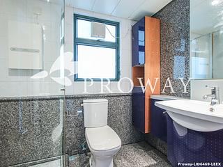 Mid Levels West - 80 Robinson Road 10
