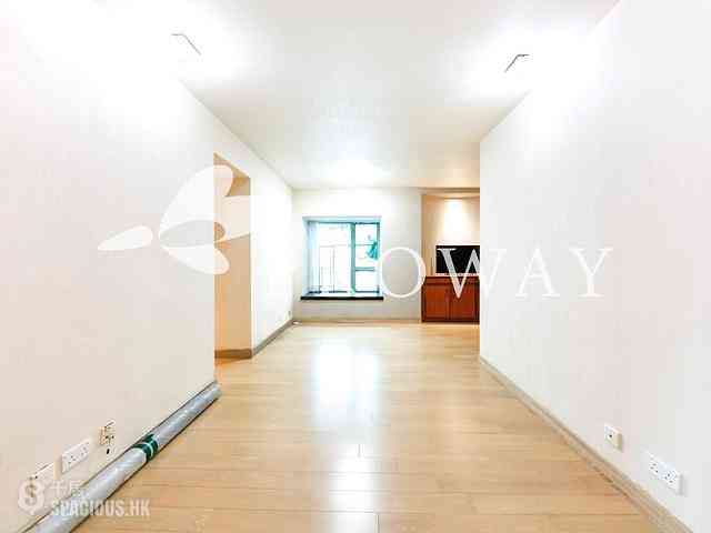 Wan Chai - Royal Court 01