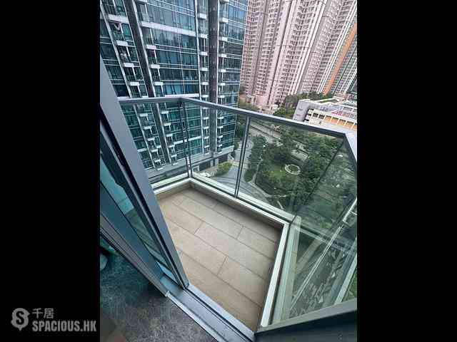 Tseung Kwan O - The Parkside Block 1A 02
