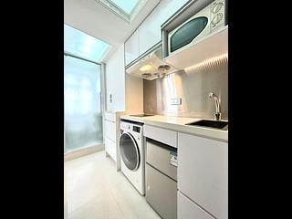 Causeway Bay - Hong Kong Mansion 09