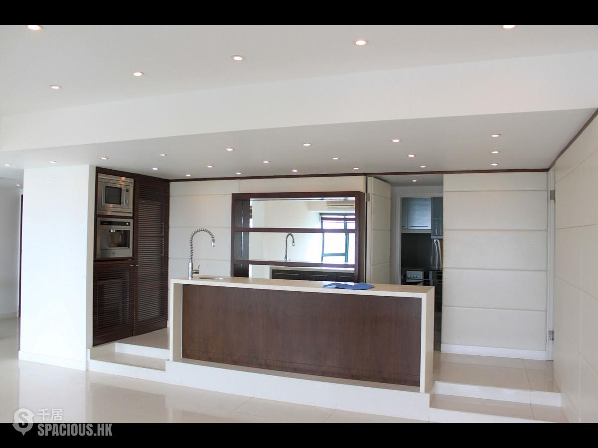 Discovery Bay - Discovery Bay Phase 13 Chianti 01