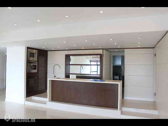 Discovery Bay - Discovery Bay Phase 13 Chianti 01