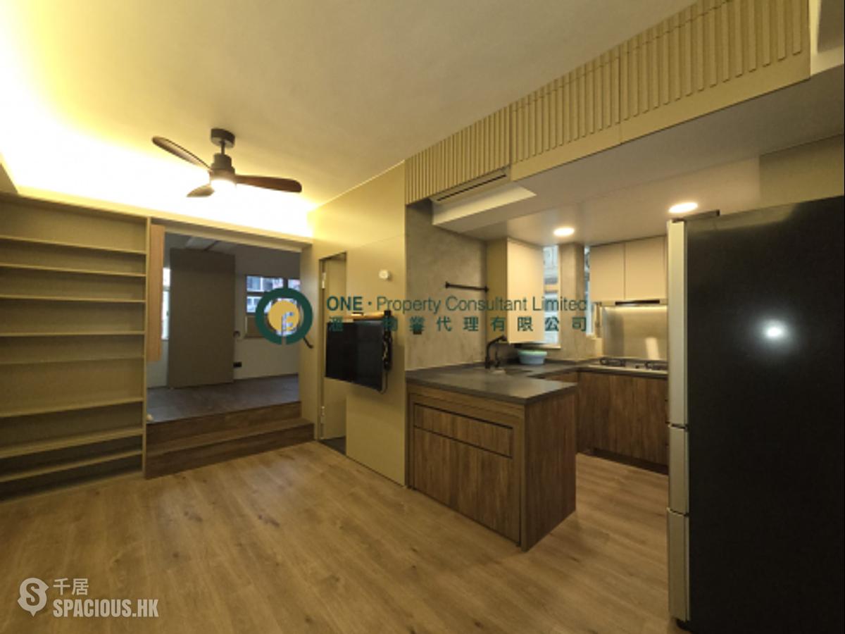 Kennedy Town - Luen Gay Apartments 01