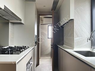 Chung Hom Kok - City Icon Block 1 07