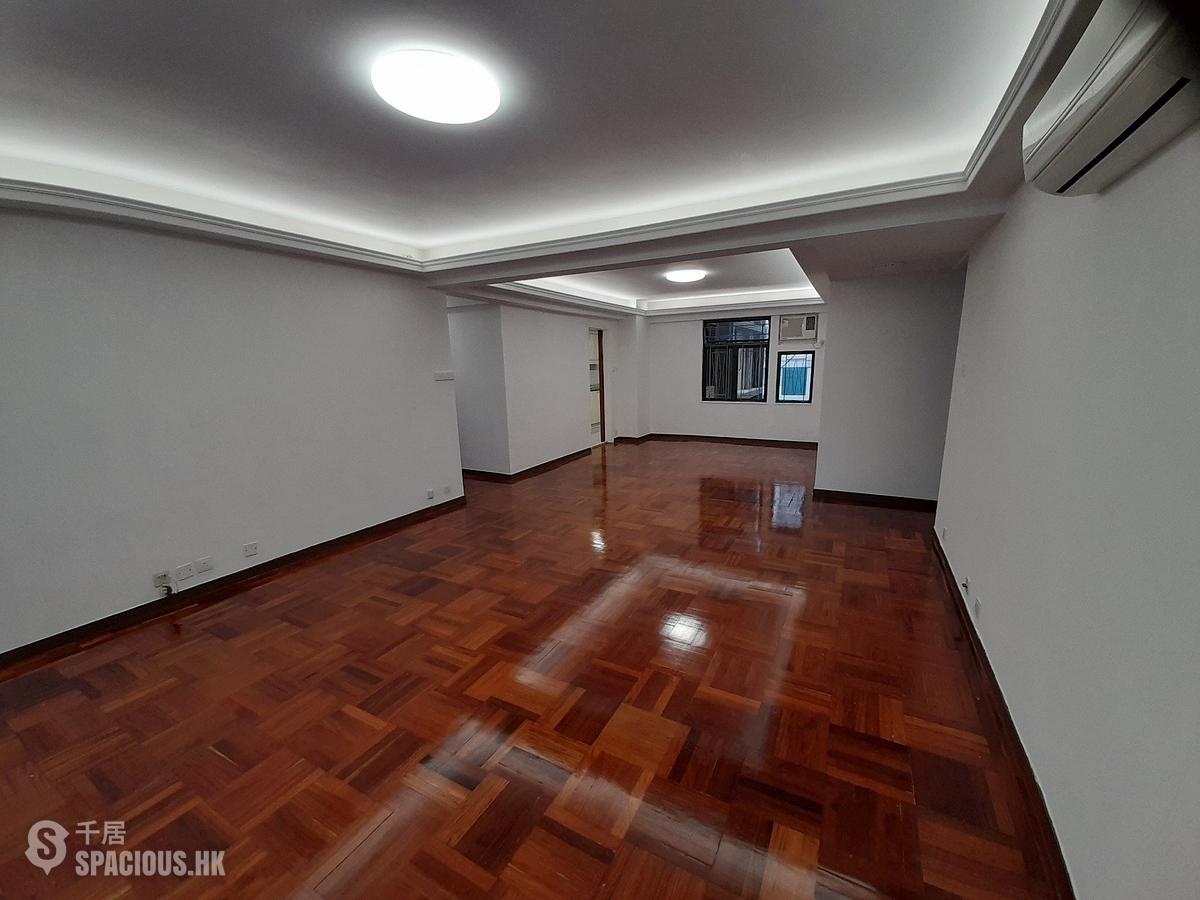 Mid Levels Central - Right Mansion 01