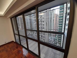 Mid Levels Central - Right Mansion 03