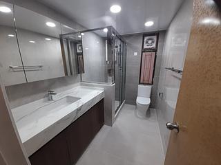 Mid Levels Central - Right Mansion 11