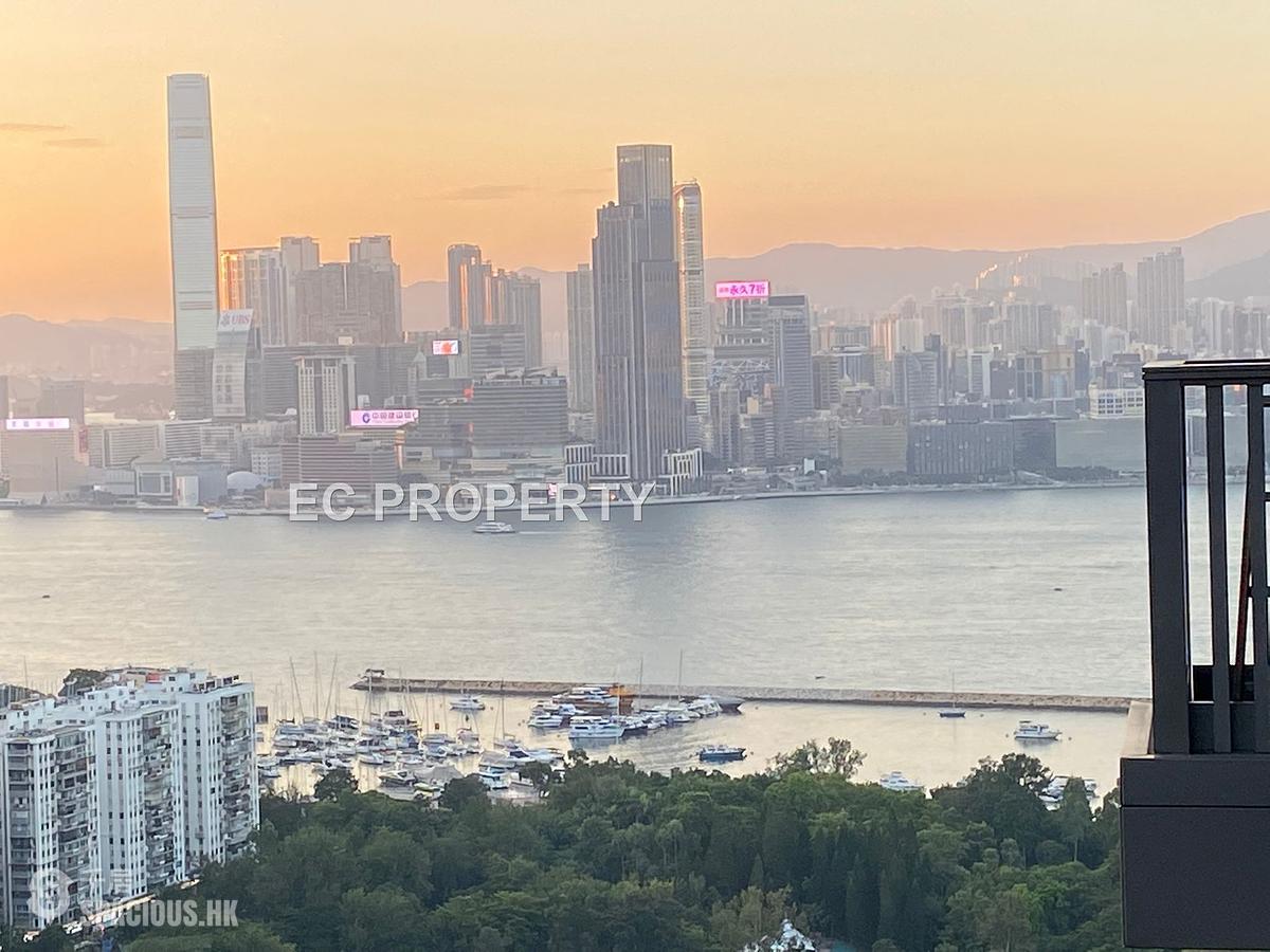 Tai Hang - Warrenwoods 01