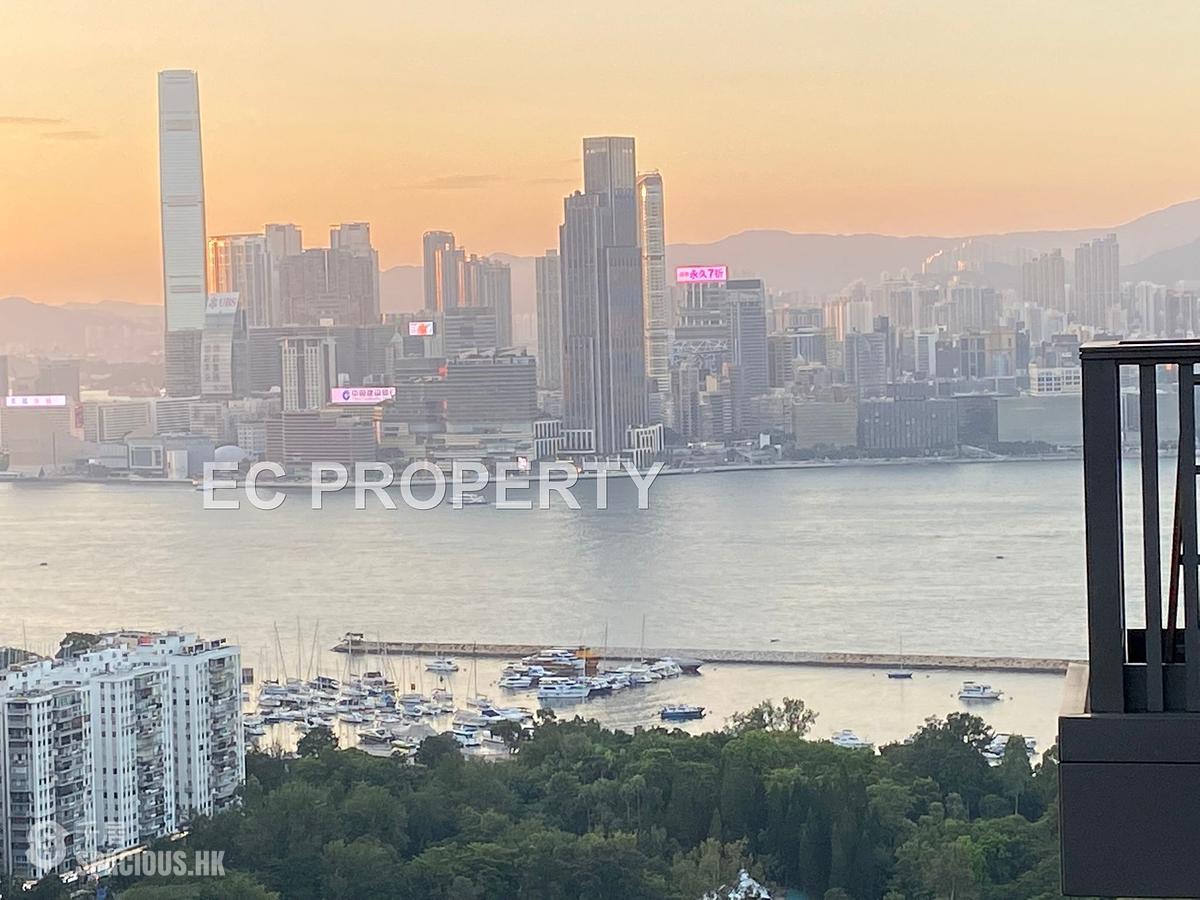 Tai Hang - Warrenwoods 01