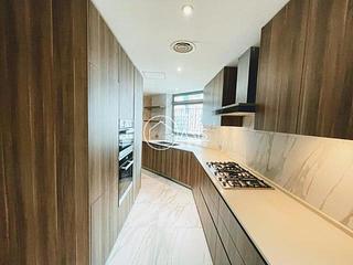 Mid Levels Central - Regence Royale 03