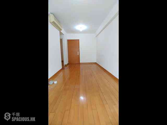 Sheung Wan - Queen's Terrace Block 1 01